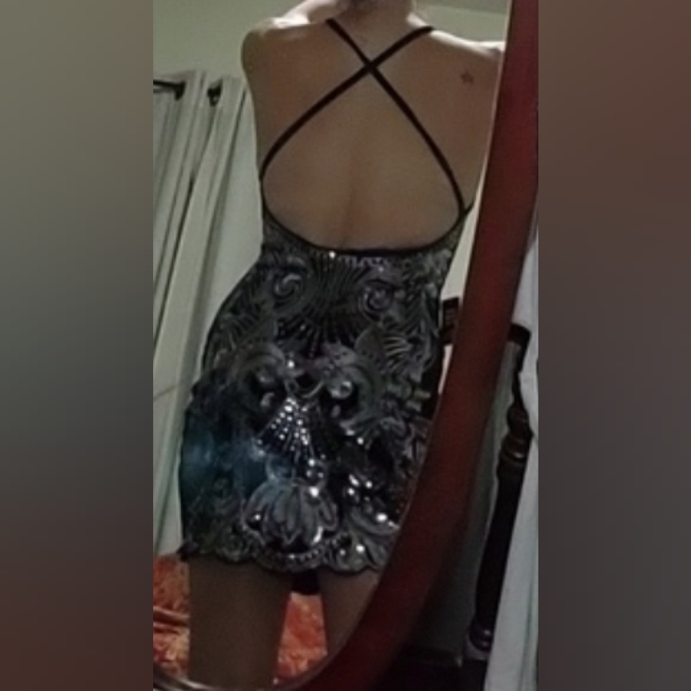 ❤️ NWT! EXPRESS VELVET SEQUIN STRAPPY MINI BODYCON DRESS, SMALL - Picture 8 of 16